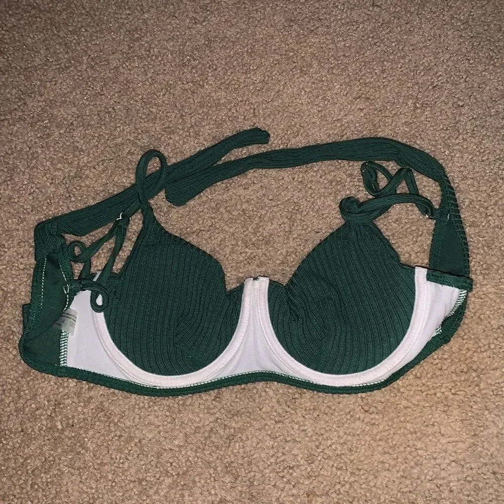 Bikini Tops Size Small